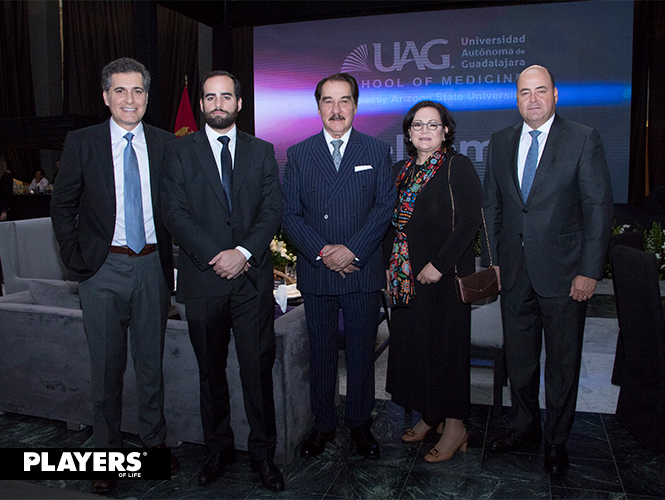 Lic. Antonio Leaño del Castillo, Miguel Álvarez, Lic. Antonio Leaño Reyes, Tere Cervantes y Eduardo Berain UAG International Campus