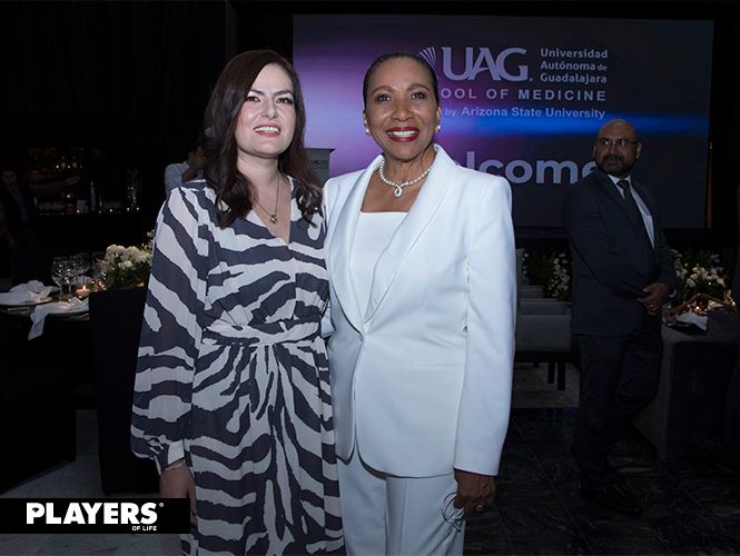 Verónica Cabrera y Nedelka Escala UAG International Campus