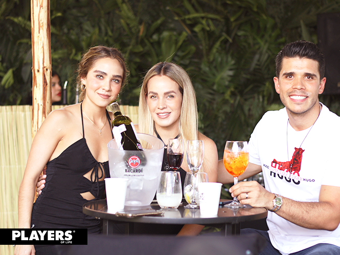 Rodrigo Aguilar, Pablo Moreno y Renata Tovar