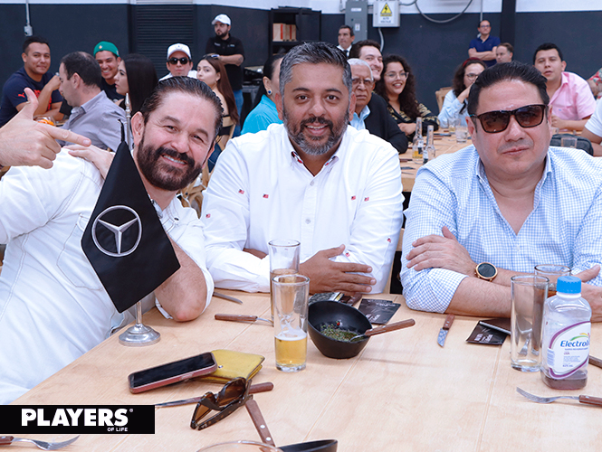 Adolfo Carrasco, César Carrasco y Arturo Álvarez