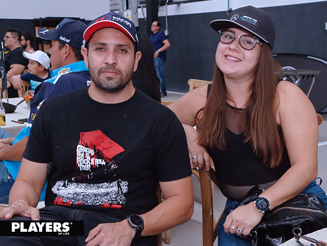Iván Rodríguez y Cinthya Ledón