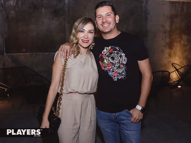 Mariana Nisino y Carlos Tirado