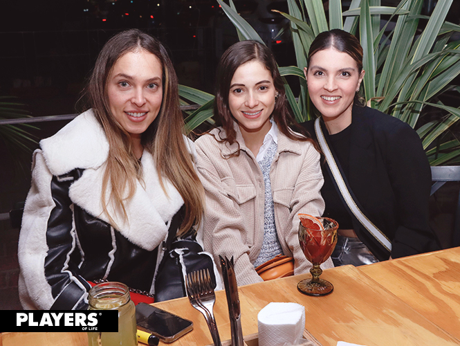 Stephania Venegas, Maribelle López y Andrea Espinosa